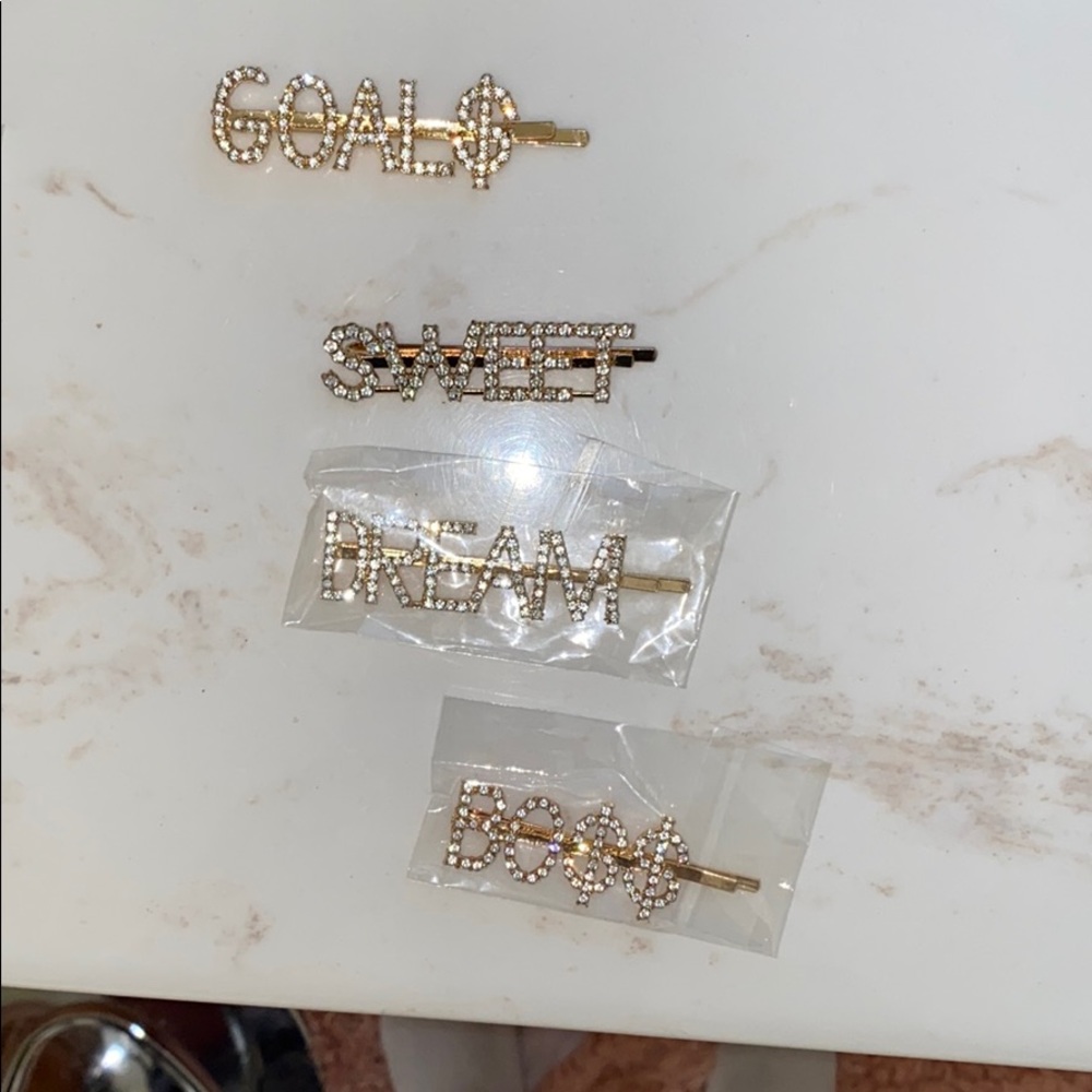 Never worn clips bundle $20